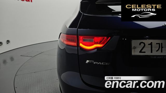JAGUAR F-PACE 20d R-Sport 2018 — photo 9 sur 33