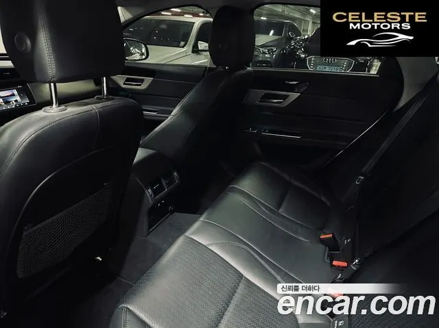 JAGUAR XF (X260) 20d 2018 — photo 10 sur 26