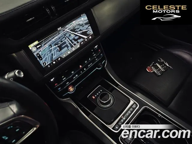 JAGUAR XF (X260) 20d 2018 — photo 16 sur 26