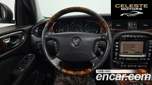 JAGUAR XJ-8 4.2 2005 — photo 12 sur 20