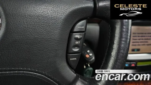 JAGUAR XJ-8 4.2 2005 — photo 16 sur 20