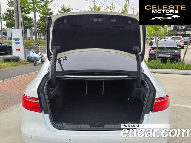 JAGUAR XF (X260) 20d 2019 — photo 18 sur 26