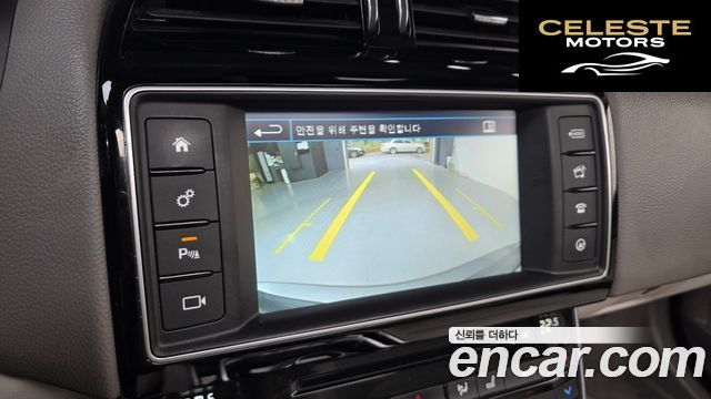 JAGUAR XE 20d 2016 — photo 15 sur 26