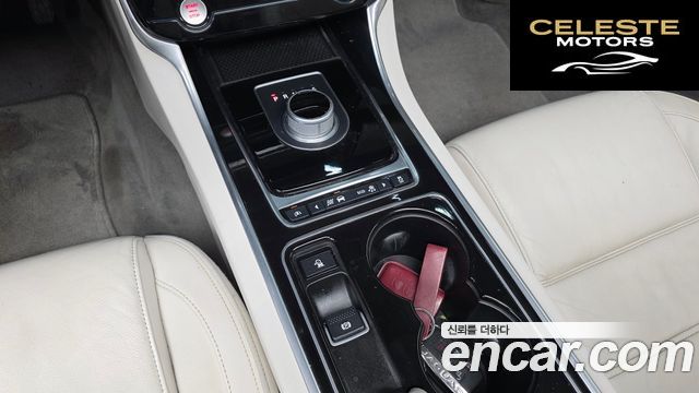 JAGUAR XE 20d 2016 — photo 9 sur 26