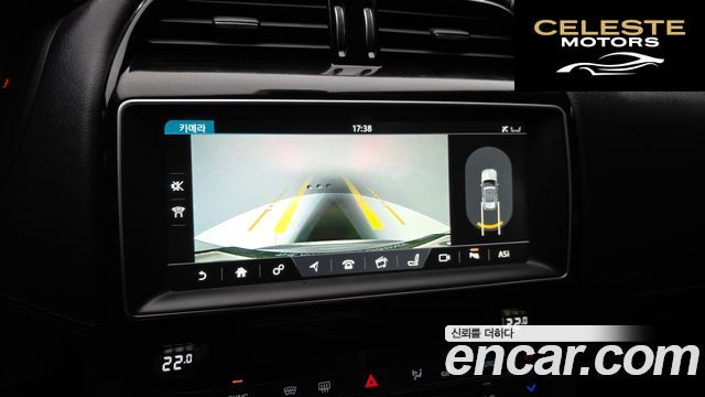 JAGUAR F-PACE 20d 2018 — photo 15 sur 20