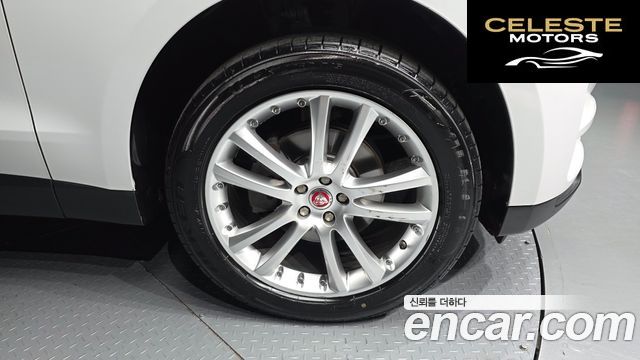 JAGUAR F-PACE 20d 2018 — photo 5 sur 20