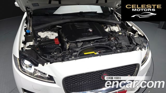 JAGUAR F-PACE 20d 2018 — photo 6 sur 20
