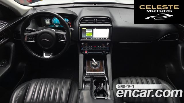 JAGUAR F-PACE 20d 2018 — photo 7 sur 20