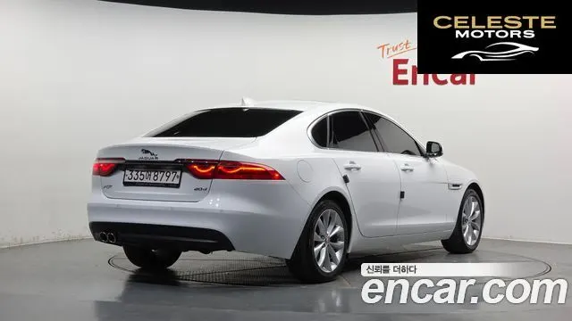 JAGUAR XF (X260) 20d 2019 — photo 2 sur 39