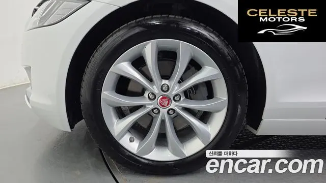 JAGUAR XF (X260) 20d 2019 — photo 5 sur 39