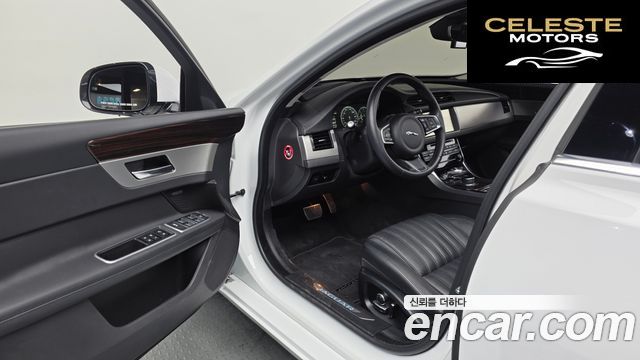 JAGUAR XF (X260) 20d 2019 — photo 13 sur 39