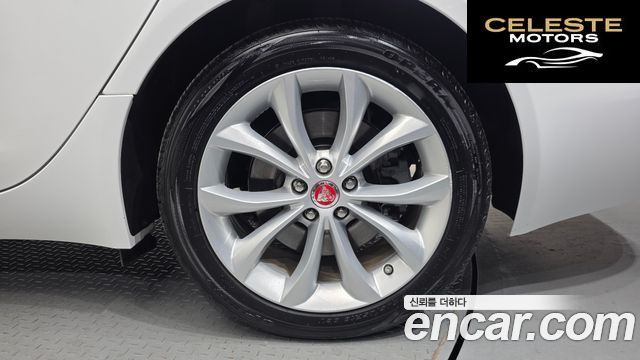 JAGUAR XF (X260) 20d 2019 — photo 7 sur 39