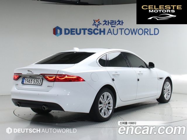 JAGUAR XF (X260) 25t 2018 — photo 2 sur 26