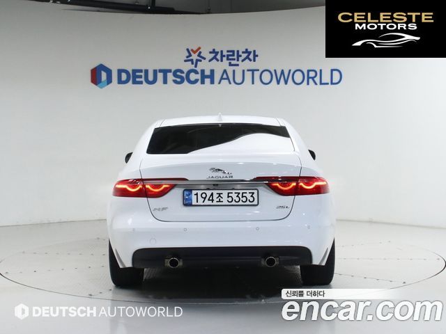 JAGUAR XF (X260) 25t 2018 — photo 4 sur 26