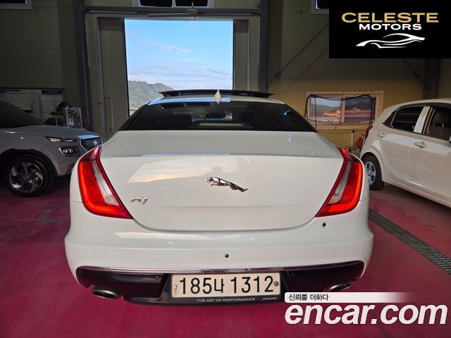 JAGUAR All New XJ 3.0D Premium Luxury SWB 2017 — photo 4 sur 26