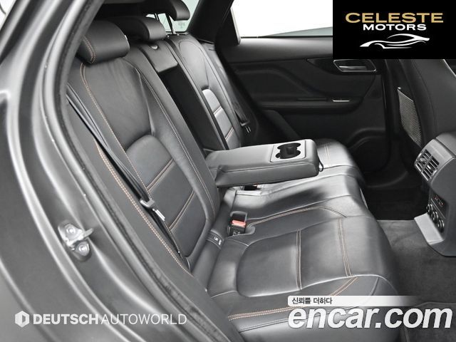 JAGUAR F-PACE 20d 2019 — photo 12 sur 26