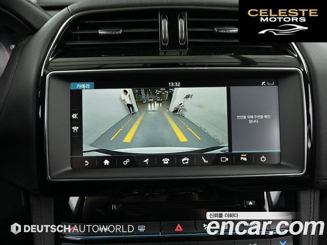 JAGUAR F-PACE 20d 2019 — photo 15 sur 26