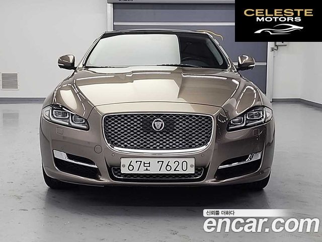 JAGUAR All New XJ 3.0 SC AWD LWB 2017 — photo 20 sur 24