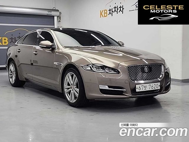 JAGUAR All New XJ 3.0 SC AWD LWB 2017 — photo 4 sur 24
