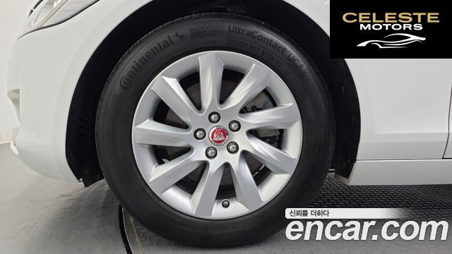 JAGUAR XF (X260) 25t 2017 — photo 5 sur 26