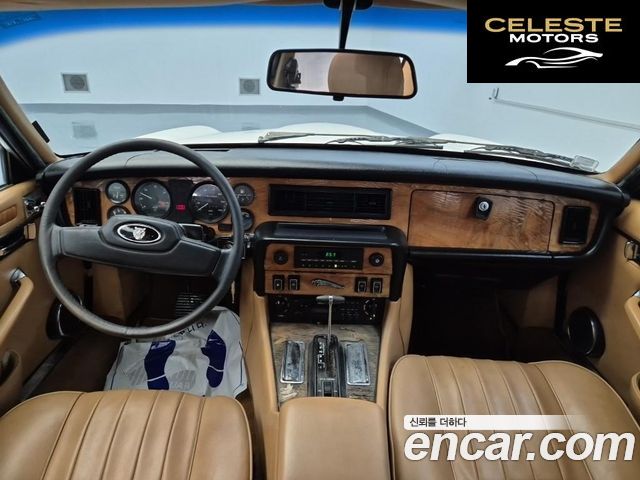 JAGUAR New XJ 4.2 SC 1986 — photo 12 sur 25