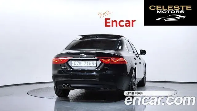 JAGUAR XF (X260) 20d 2018 — photo 4 sur 46