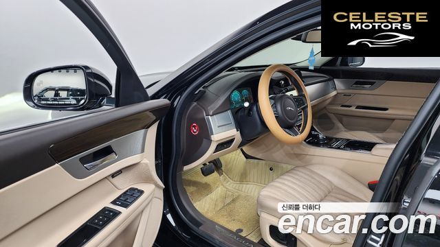 JAGUAR XF (X260) 20d 2018 — photo 13 sur 46