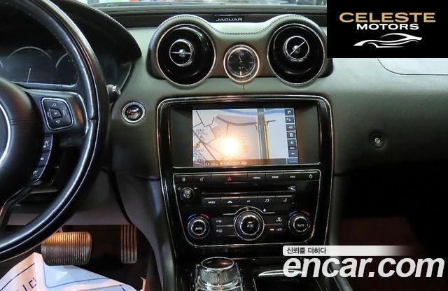 JAGUAR All New XJ 2.0 Luxury SWB 2015 — photo 11 sur 26
