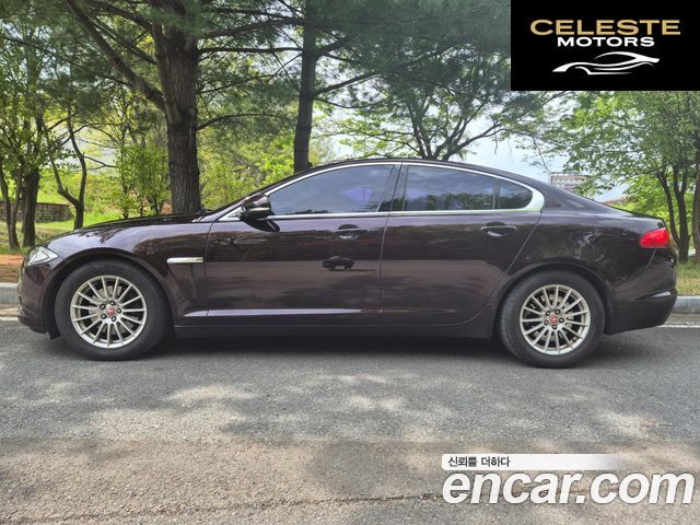 JAGUAR New XF 2.2p. Luxury 2014 — photo 10 sur 10