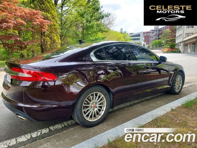 JAGUAR New XF 2.2p. Luxury 2014 — photo 2 sur 10