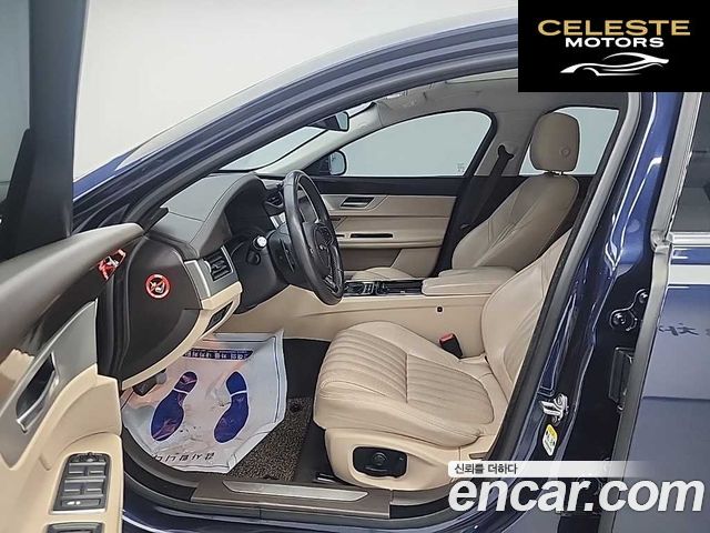 JAGUAR XF (X260) 20d AWD 2017 — photo 11 sur 25