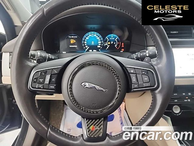 JAGUAR XF (X260) 20d AWD 2017 — photo 9 sur 25