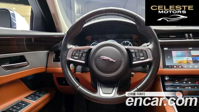 JAGUAR XF (X260) 20d 2018 — photo 19 sur 36