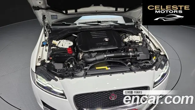 JAGUAR XF (X260) 20d 2018 — photo 6 sur 36