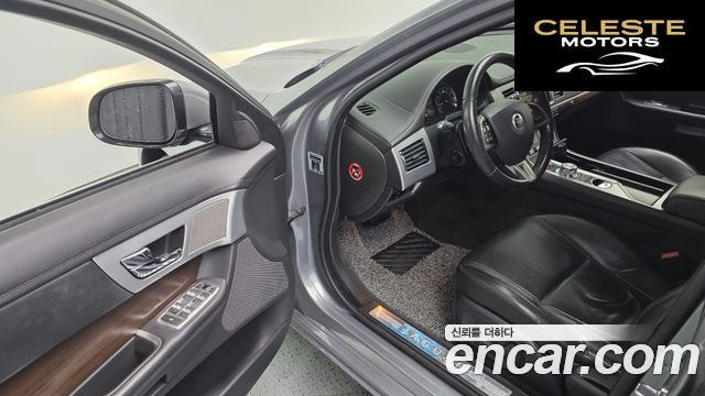 JAGUAR New XF 2.0 Luxury 2013 — photo 12 sur 20