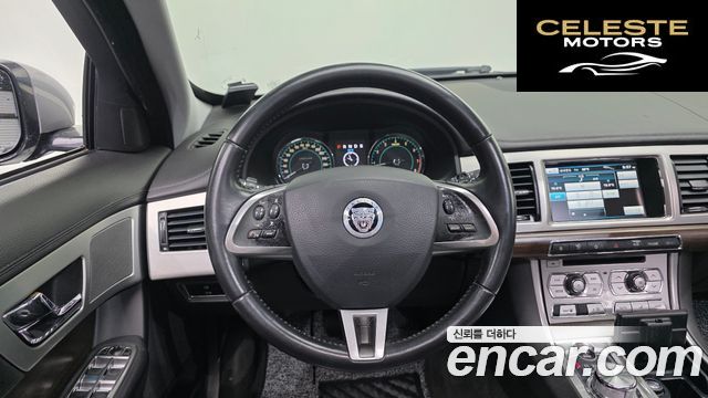 JAGUAR New XF 2.0 Luxury 2013 — photo 15 sur 20