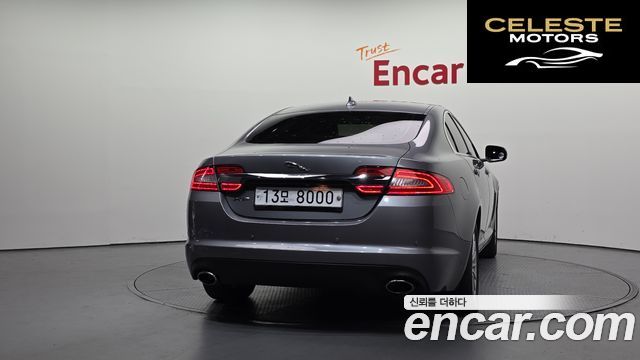 JAGUAR New XF 2.0 Luxury 2013 — photo 4 sur 20