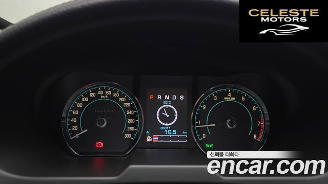 JAGUAR New XF 2.0 Luxury 2013 — photo 8 sur 20