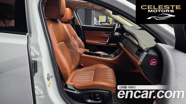 JAGUAR XF (X260) 20d 2018 — photo 17 sur 36