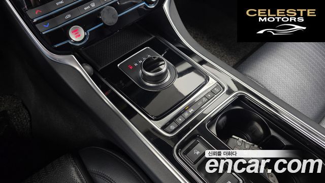 JAGUAR XF (X260) 25t AWD 2018 — photo 9 sur 20