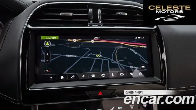 JAGUAR XE D180 R-Dynamic S 2020 — photo 23 sur 38
