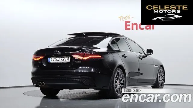 JAGUAR XE D180 R-Dynamic S 2020 — photo 3 sur 38