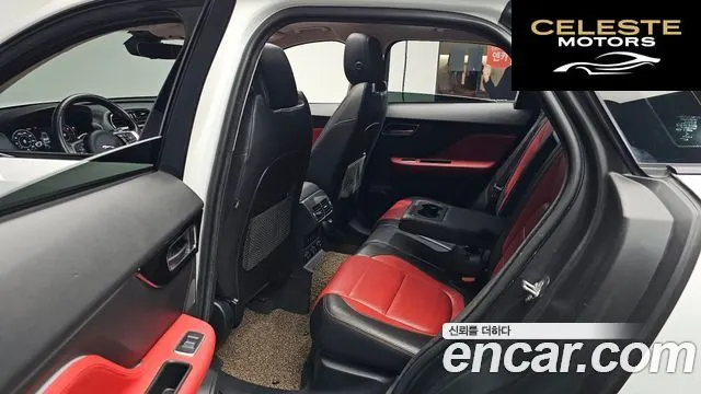 JAGUAR F-PACE 20d R-Sport 2019 — photo 16 sur 37