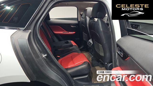 JAGUAR F-PACE 20d R-Sport 2019 — photo 17 sur 37