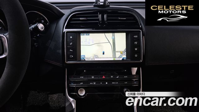 JAGUAR XE 20d RSport 2016 — photo 13 sur 26