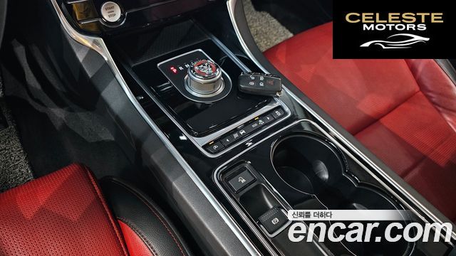 JAGUAR XE 20d RSport 2016 — photo 9 sur 26