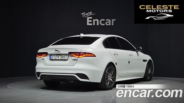 JAGUAR XE D180 R-Dynamic S 2020 — photo 2 sur 32
