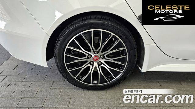 JAGUAR XE D180 R-Dynamic S 2020 — photo 5 sur 32