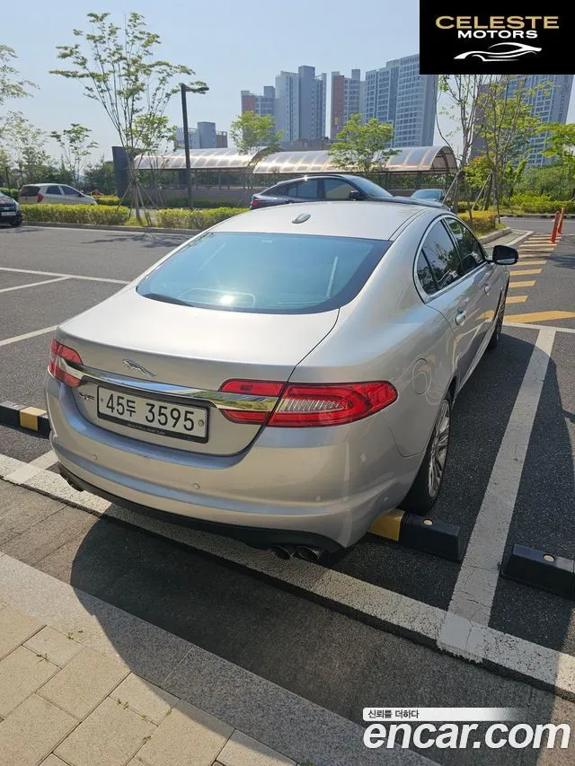 JAGUAR New XF 5.0 Premium 2012 — photo 2 sur 18