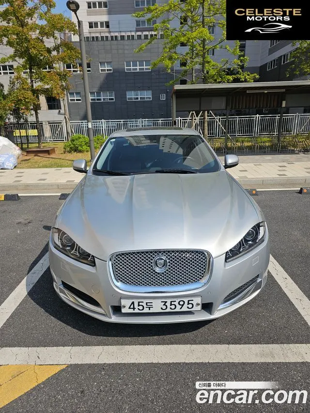 JAGUAR New XF 5.0 Premium 2012 — photo 3 sur 18